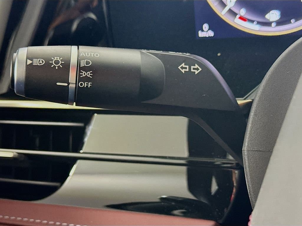 2026 INFINITI QX80 - Image 13