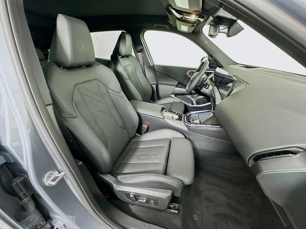 2025 BMW X3 - Image 27