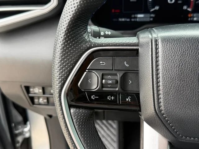 2023 Toyota Tundra Hybrid - Image 12