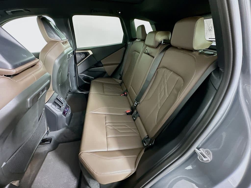 2025 BMW X3 - Image 17