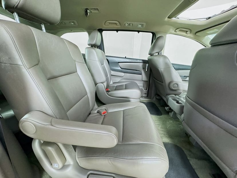 2015 Honda Odyssey - Image 36