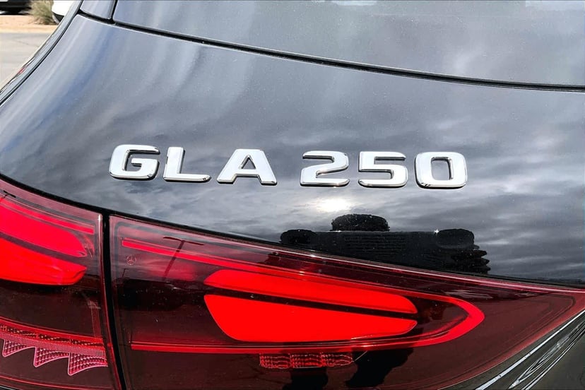2025 Mercedes-Benz GLA 250 - Image 10