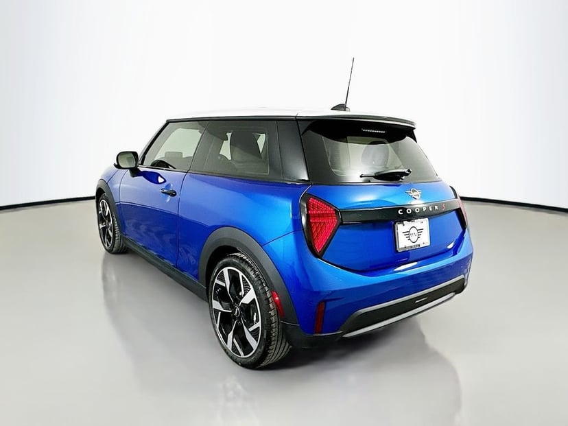 2025 MINI Cooper S - Image 7
