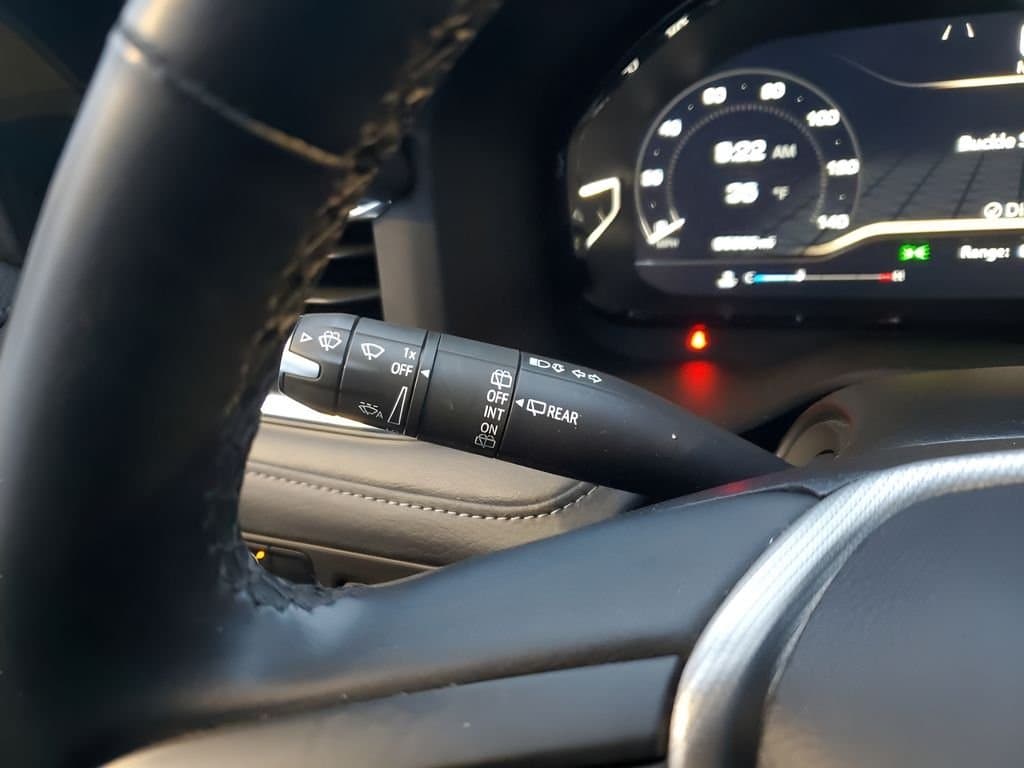 2023 GMC Yukon - Image 36