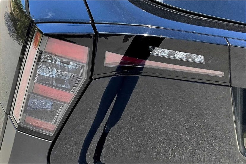 2025 Nissan Kicks - Image 12