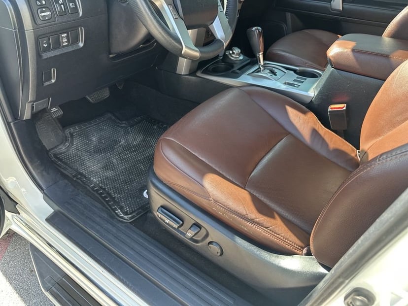 2020 Toyota 4Runner - Image 30