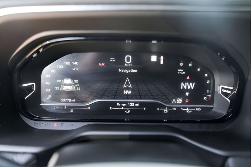 2022 GMC Yukon XL - Image 14