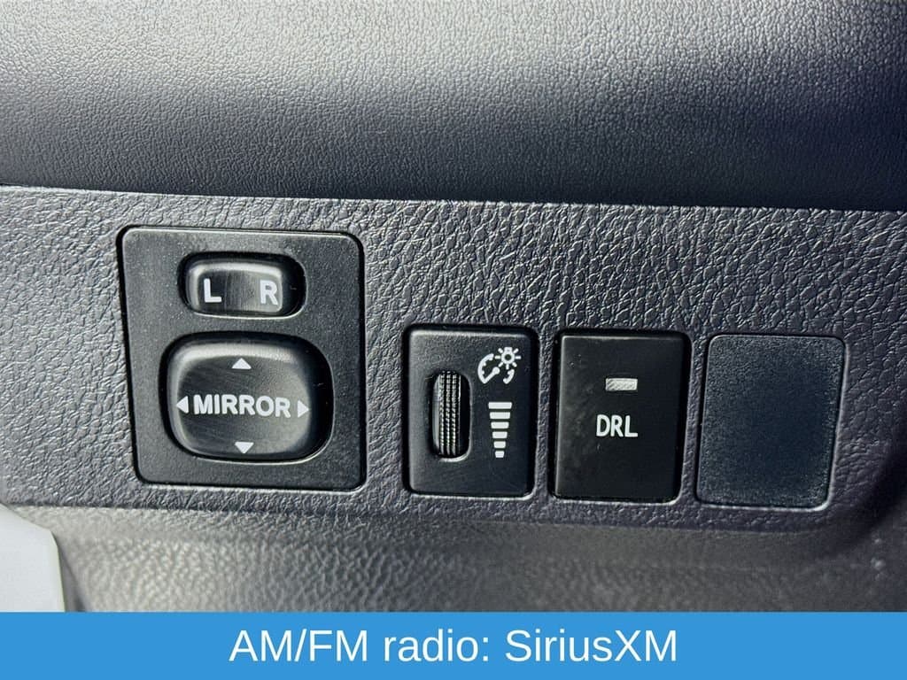 2016 TOYOTA RAV4 - Image 12