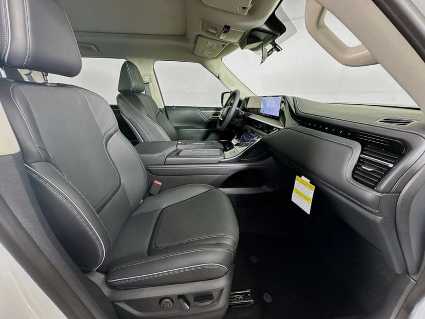 2026 INFINITI QX80 - Image 36