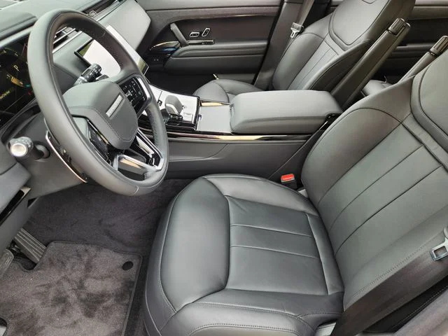 2025 Land Rover Range Rover Sport - Image 13