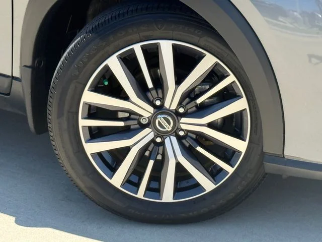 2021 Nissan Kicks - Image 2
