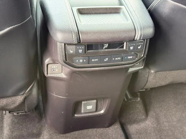 2025 Toyota Grand Highlander Hybrid - Image 57