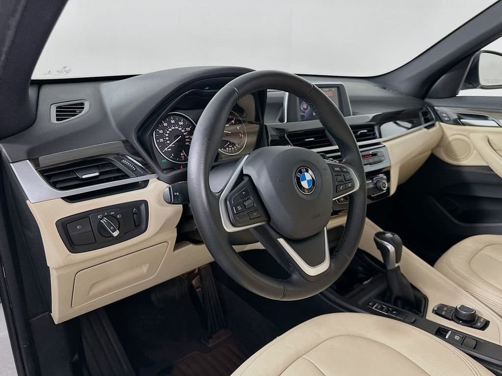 2017 BMW X1 - Image 9