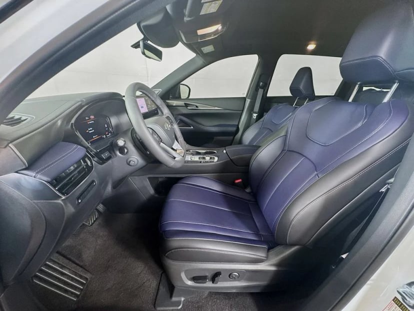 2027 INFINITI QX60 - Image 24