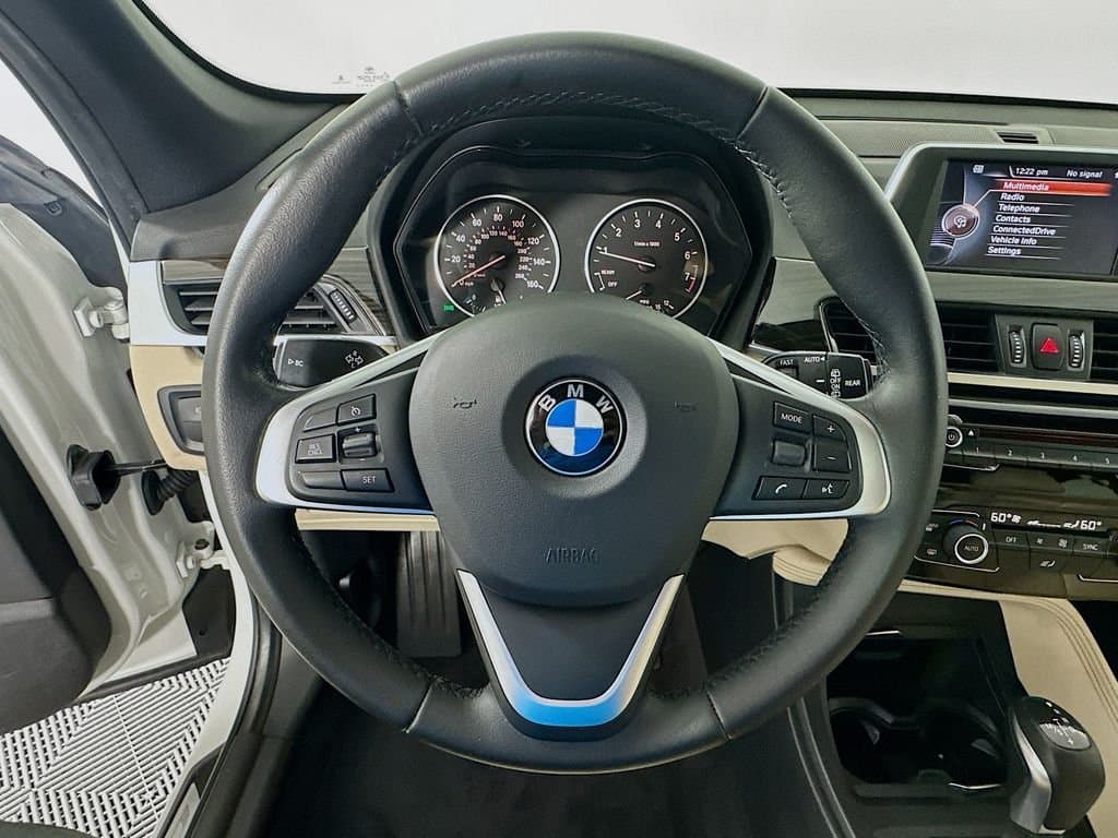 2017 BMW X1 - Image 11