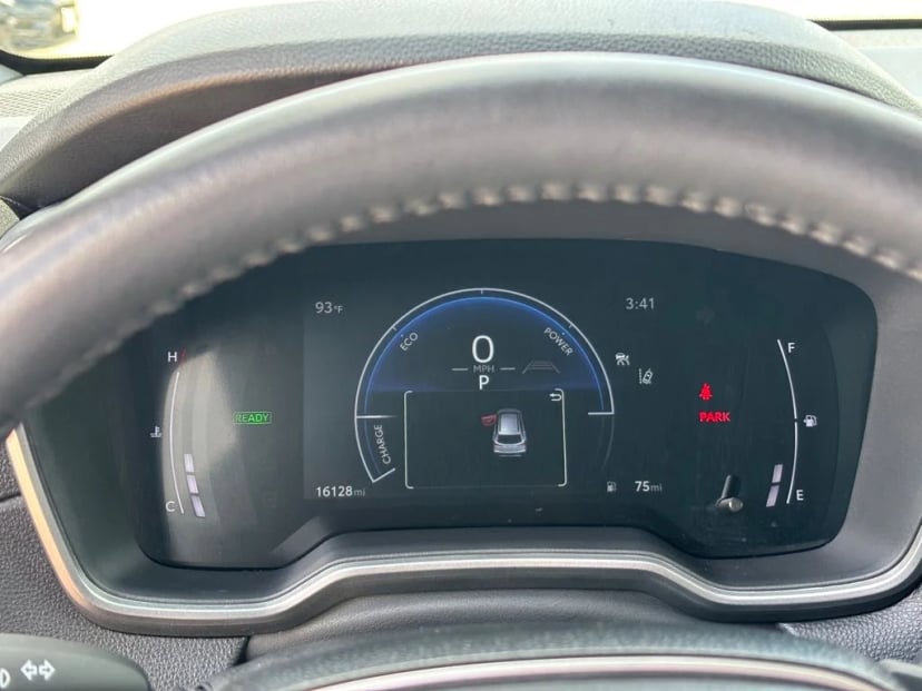 2025 Toyota Corolla Cross - Image 19