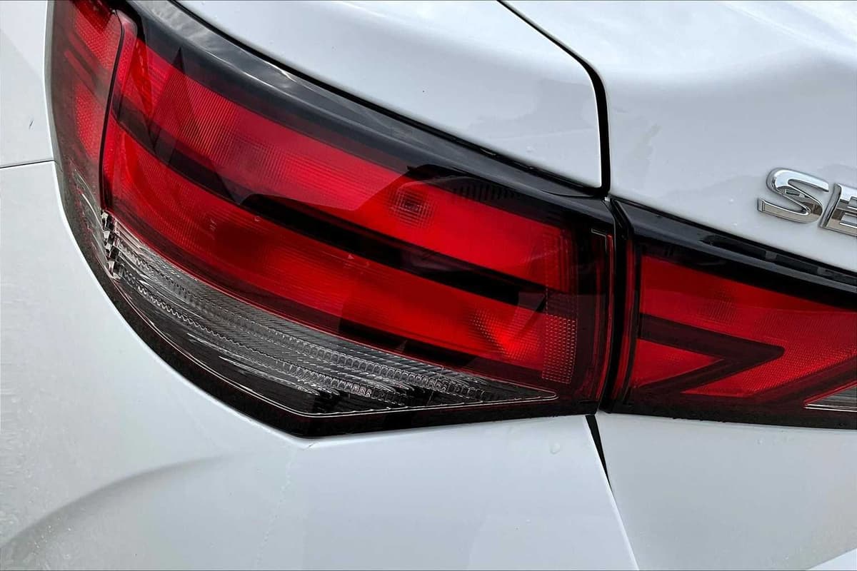 2025 Nissan Sentra - Image 12