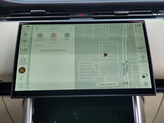 2026 Land Rover Range Rover - Image 12