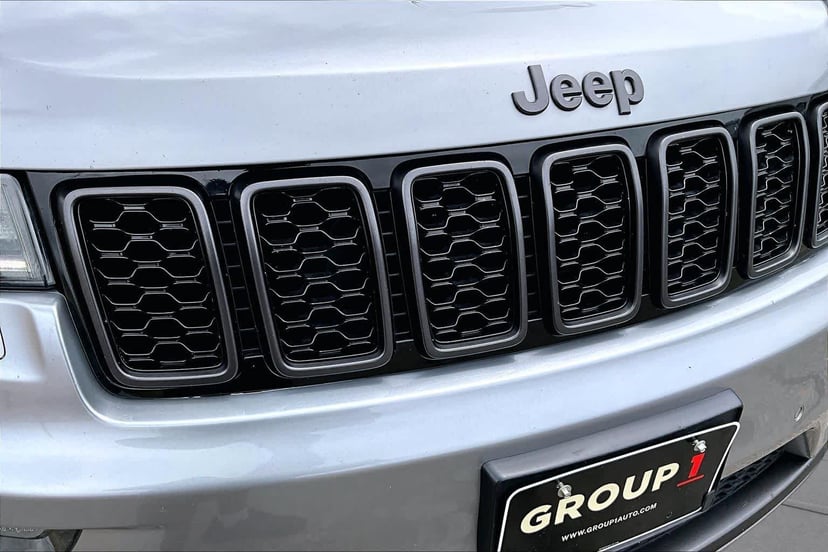 2018 Jeep Grand Cherokee - Image 30