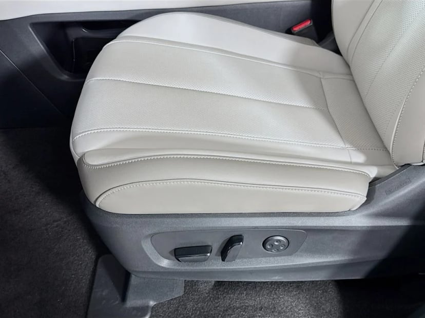 2027 INFINITI QX65 - Image 23