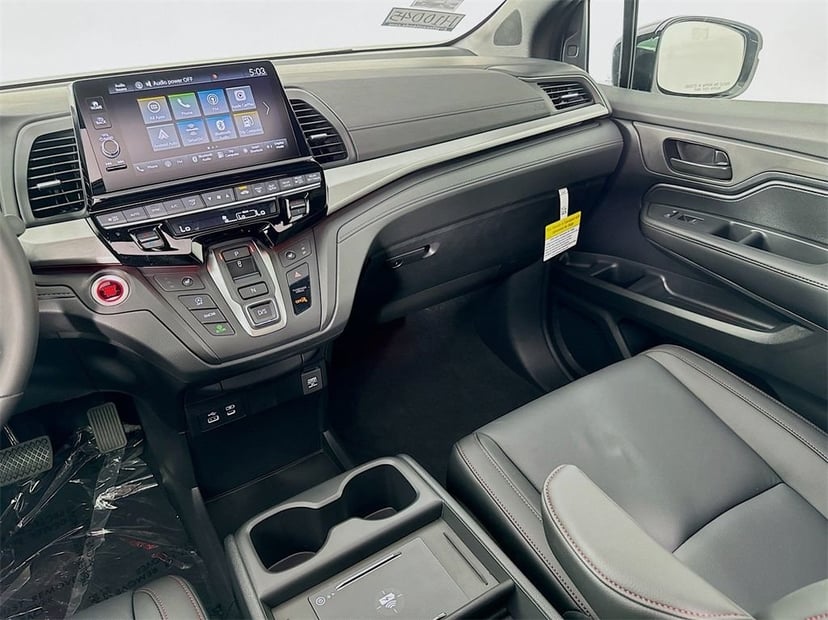 2026 Honda Odyssey - Image 32