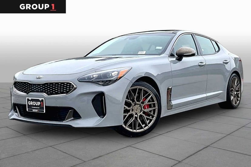 2019 Kia Stinger - Image 1