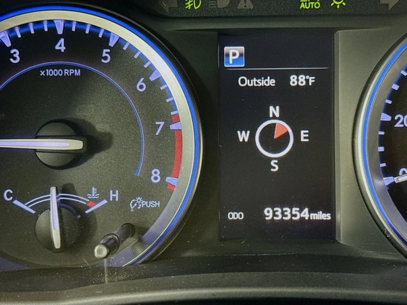 2018 Toyota Highlander - Image 14