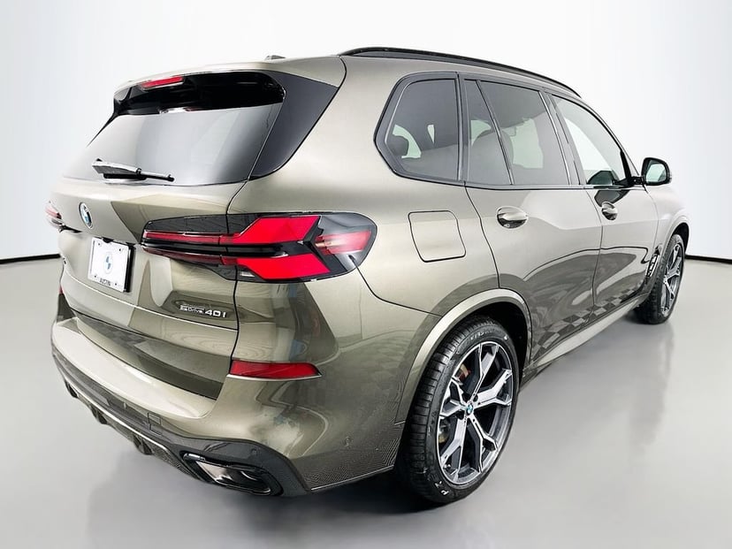 2026 BMW X5 - Image 5