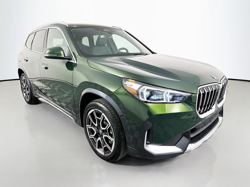2025 BMW X1 - Image 3