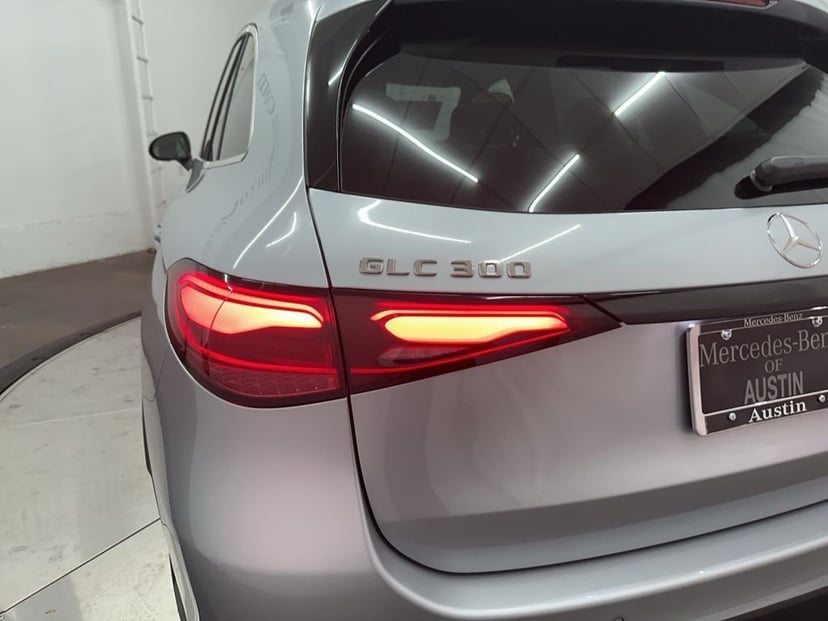 2026 Mercedes-Benz GLC - Image 28