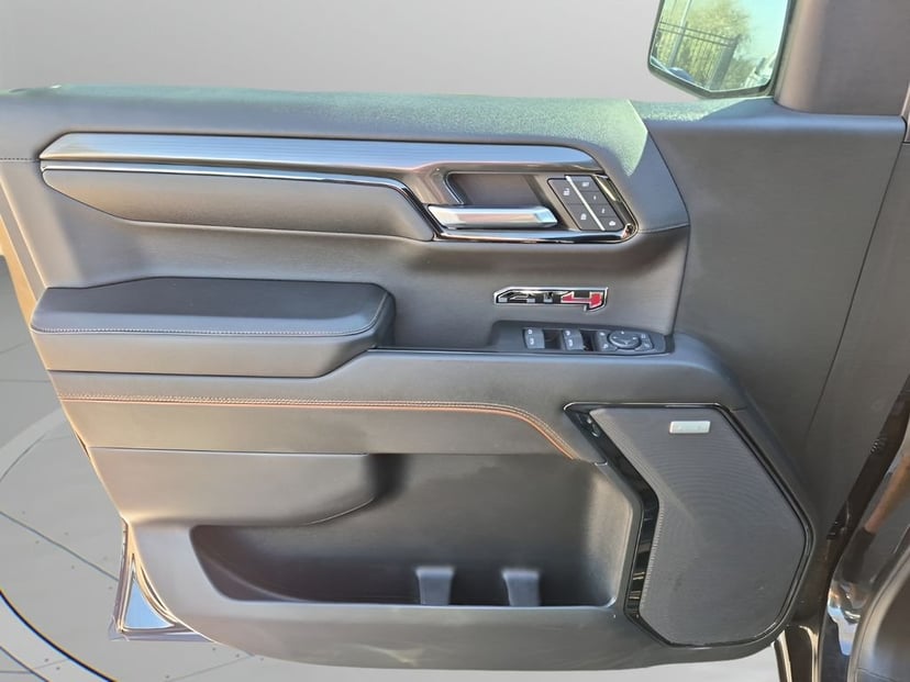 2023 GMC Sierra 1500 - Image 26