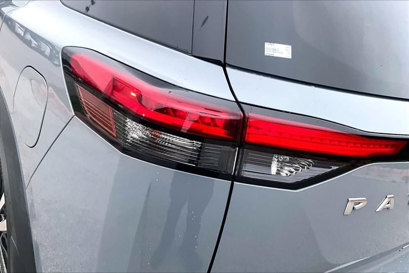 2023 Nissan Pathfinder - Image 29