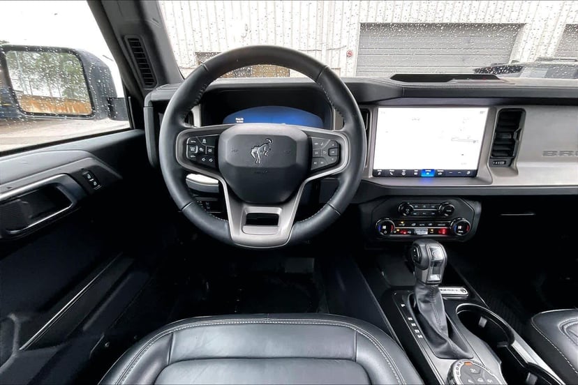 2025 Ford Bronco - Image 6