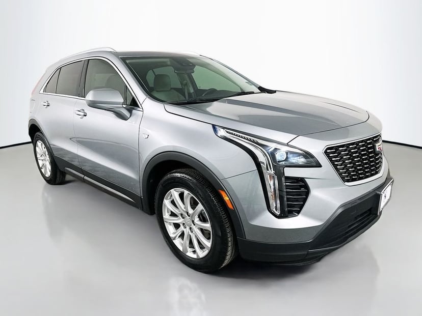 2023 Cadillac XT4 - Image 3