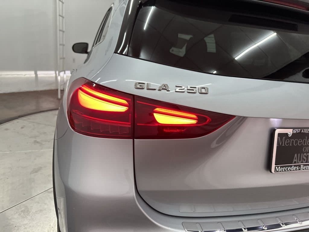 2026 MERCEDES-BENZ GLA - Image 30