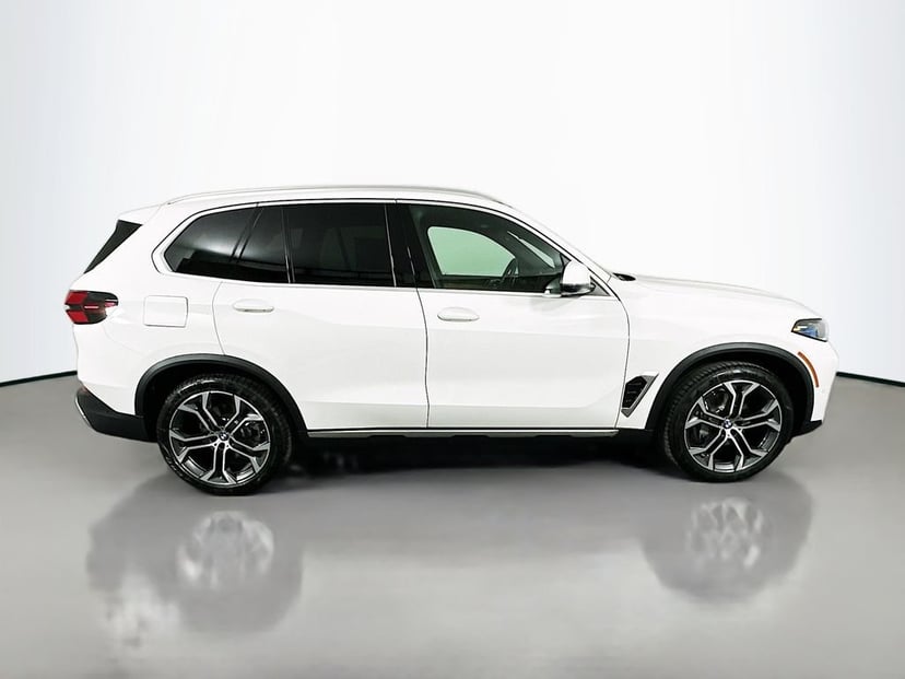 2026 BMW X5 - Image 4