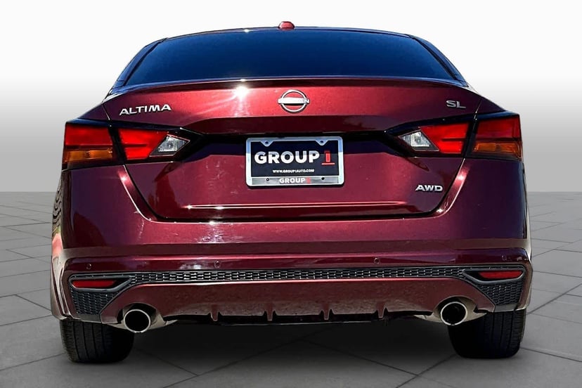2023 Nissan Altima - Image 5