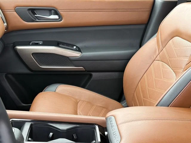 2023 Nissan Pathfinder - Image 12