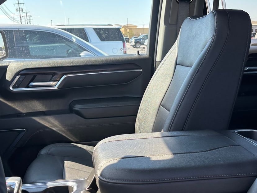 2023 GMC Sierra 1500 - Image 9