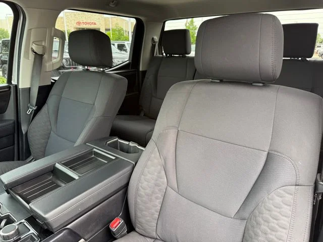 2023 Toyota Tundra - Image 11