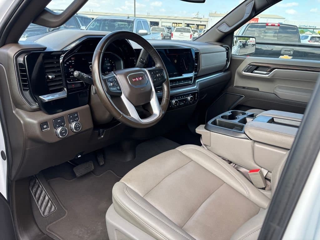 2025 GMC Sierra 1500 - Image 7