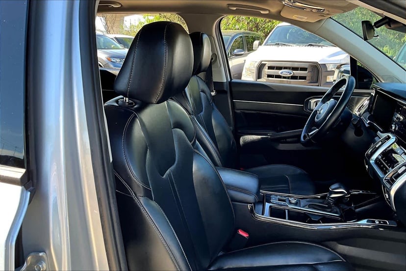 2021 Kia Sorento - Image 9