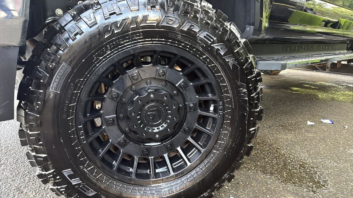 2022 Ford F-350SD - Image 6