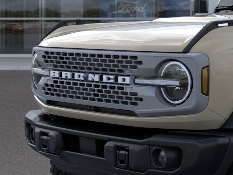 2026 Ford Bronco - Image 32