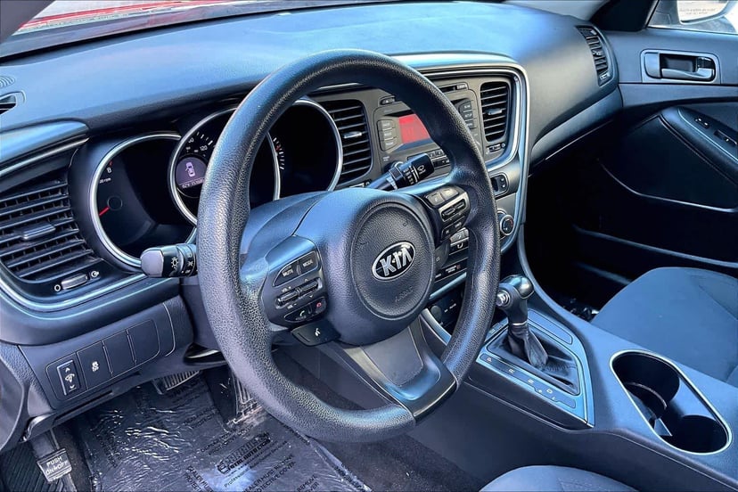 2015 Kia Optima - Image 17