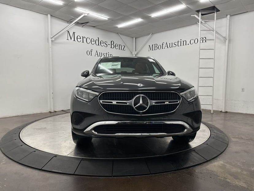 2026 Mercedes-Benz GLC - Image 2