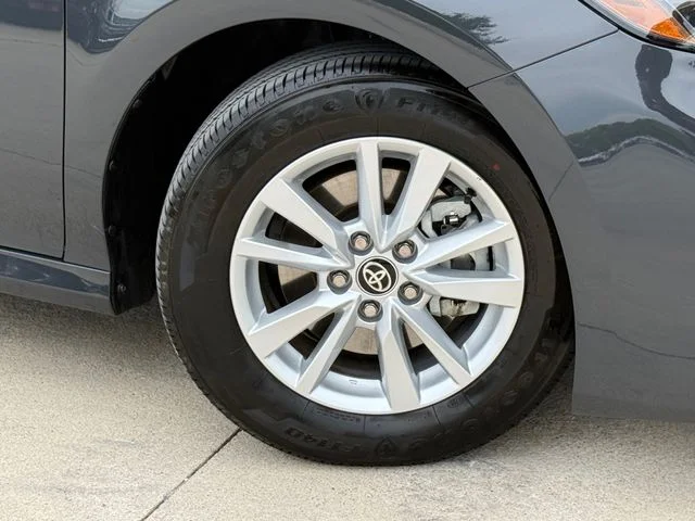 2026 Toyota Camry - Image 2