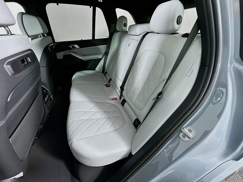 2026 BMW X5 - Image 17