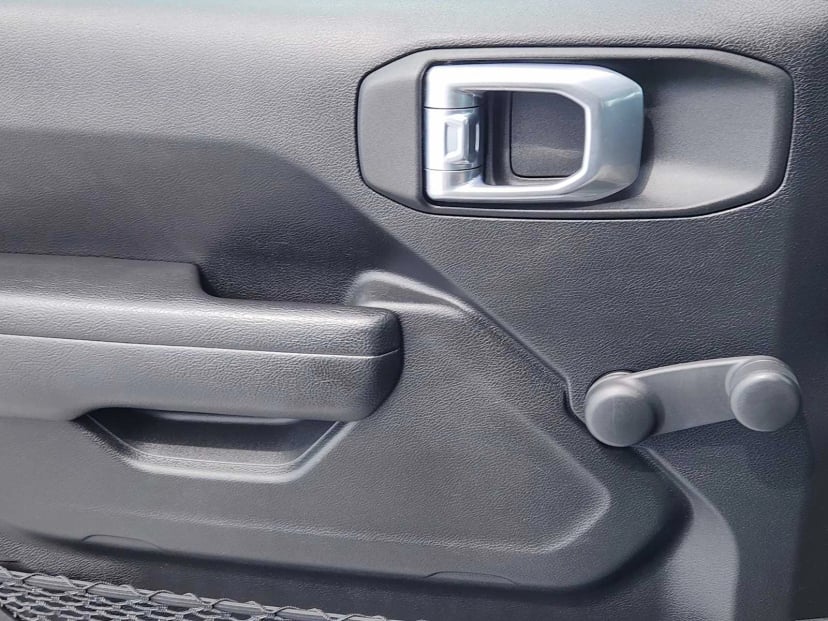 2022 Jeep Wrangler - Image 23