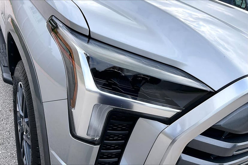 2022 Toyota Tundra - Image 27